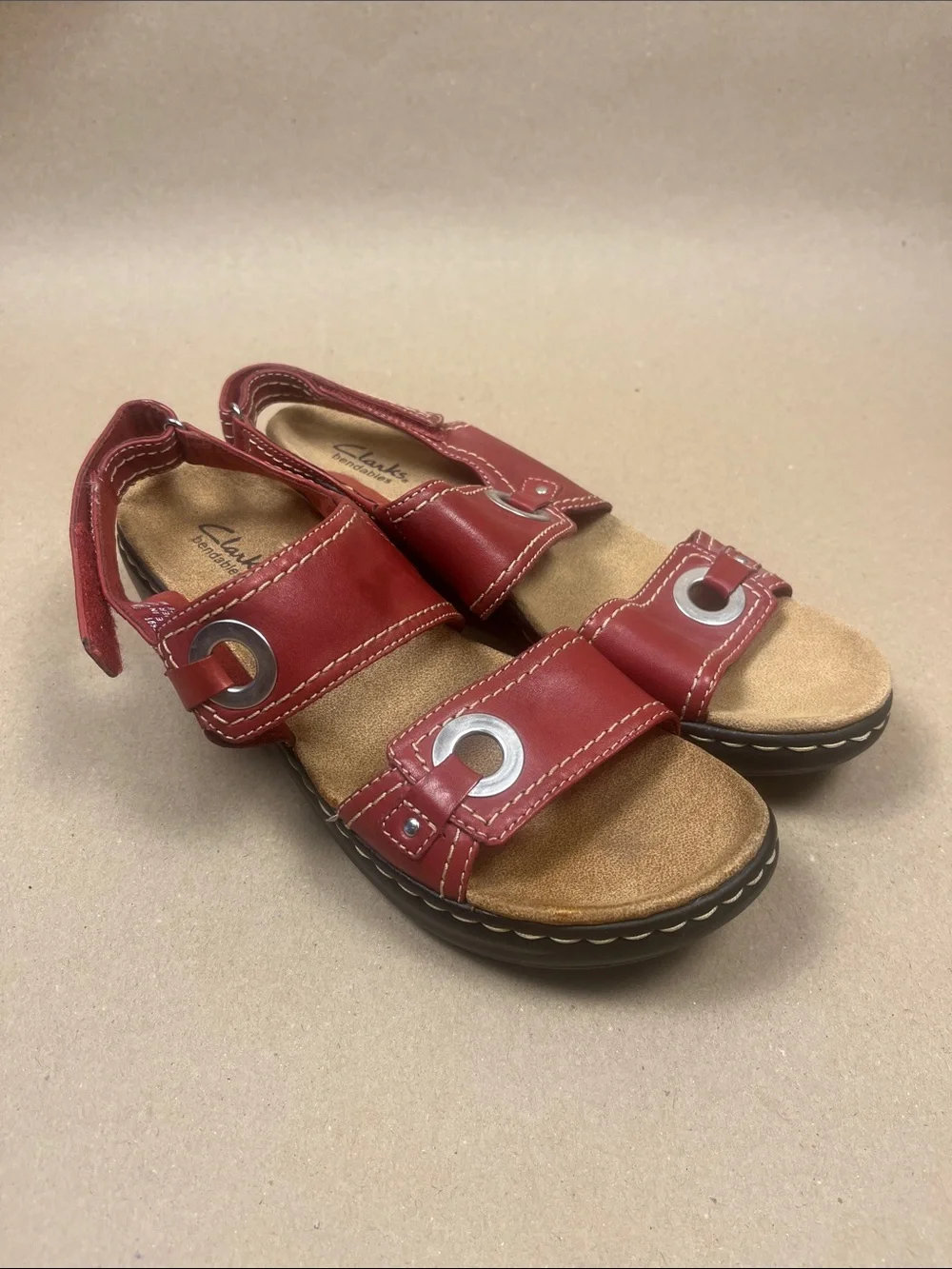 Clarks Red Leather Adjustable Sandals with Metal Eyelets 9N
